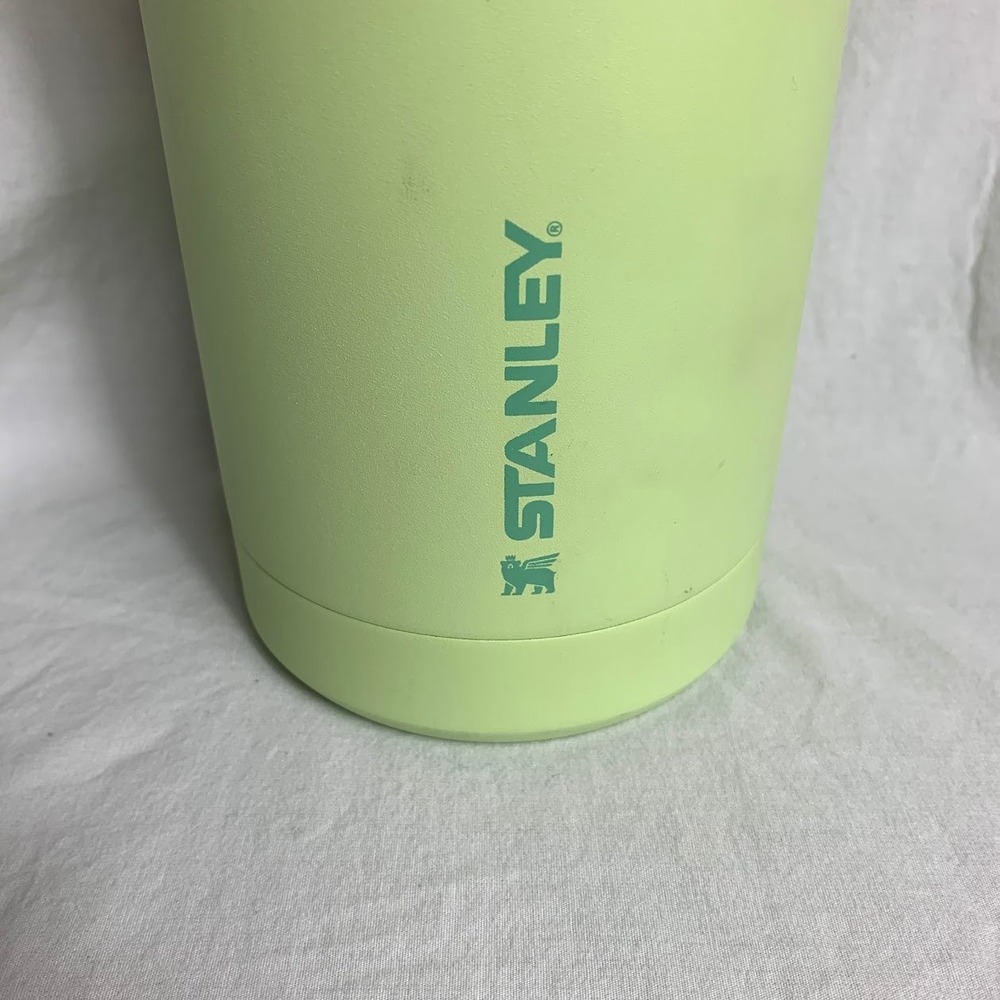 Stanley Aerolight 50oz 1.5L IceFlow‎ Handled Lightweight Insulated Water Bottle - Picture 4 of 7